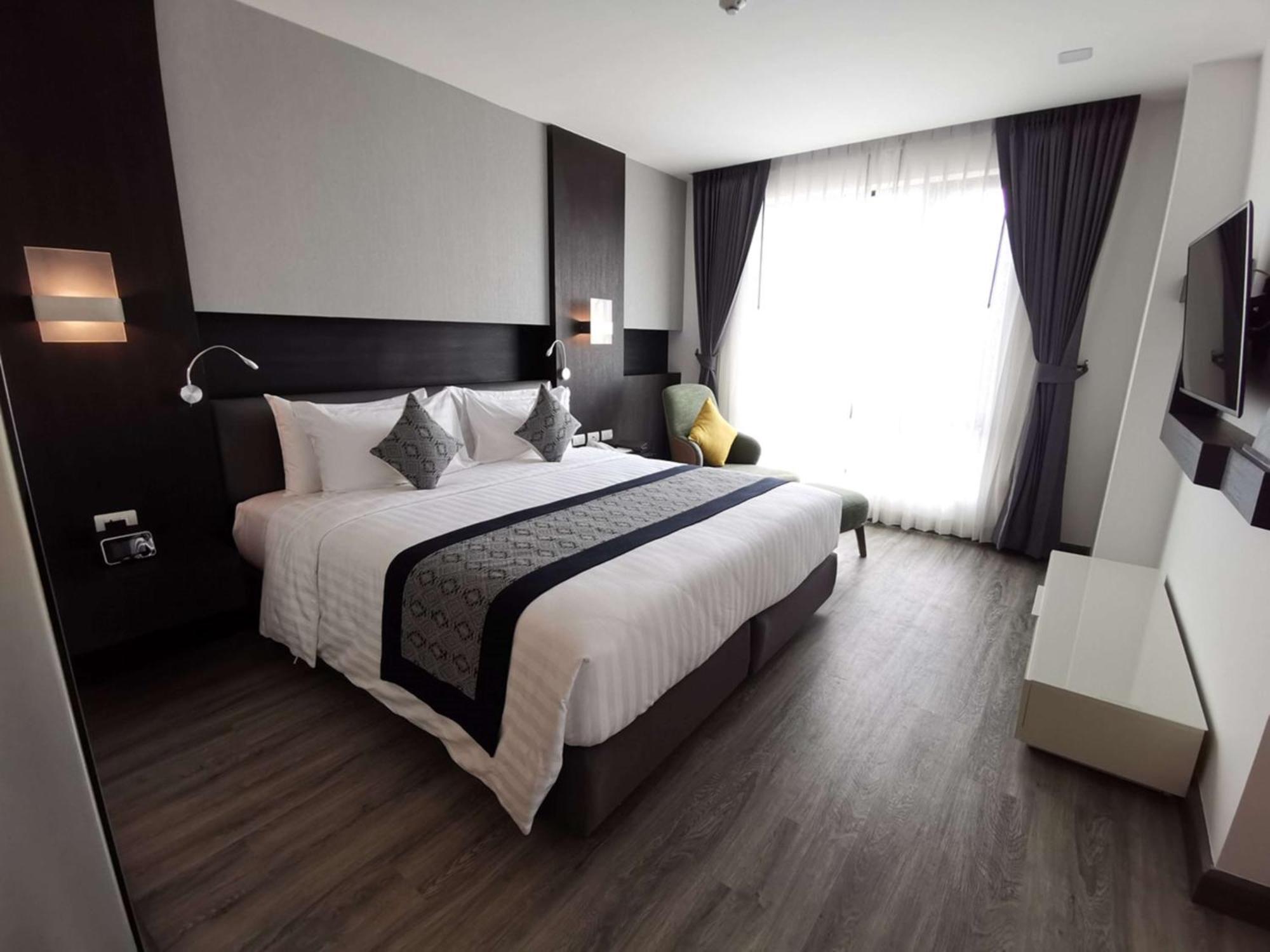 Surestay Hotel By Best Western Vientiane Exterior photo