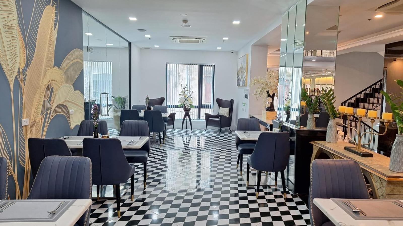 Surestay Hotel By Best Western Vientiane Exterior photo