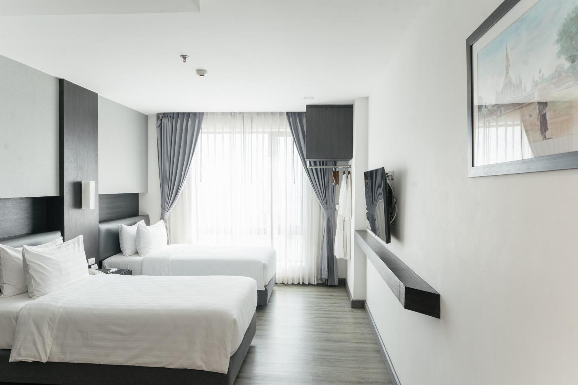 Surestay Hotel By Best Western Vientiane Exterior photo