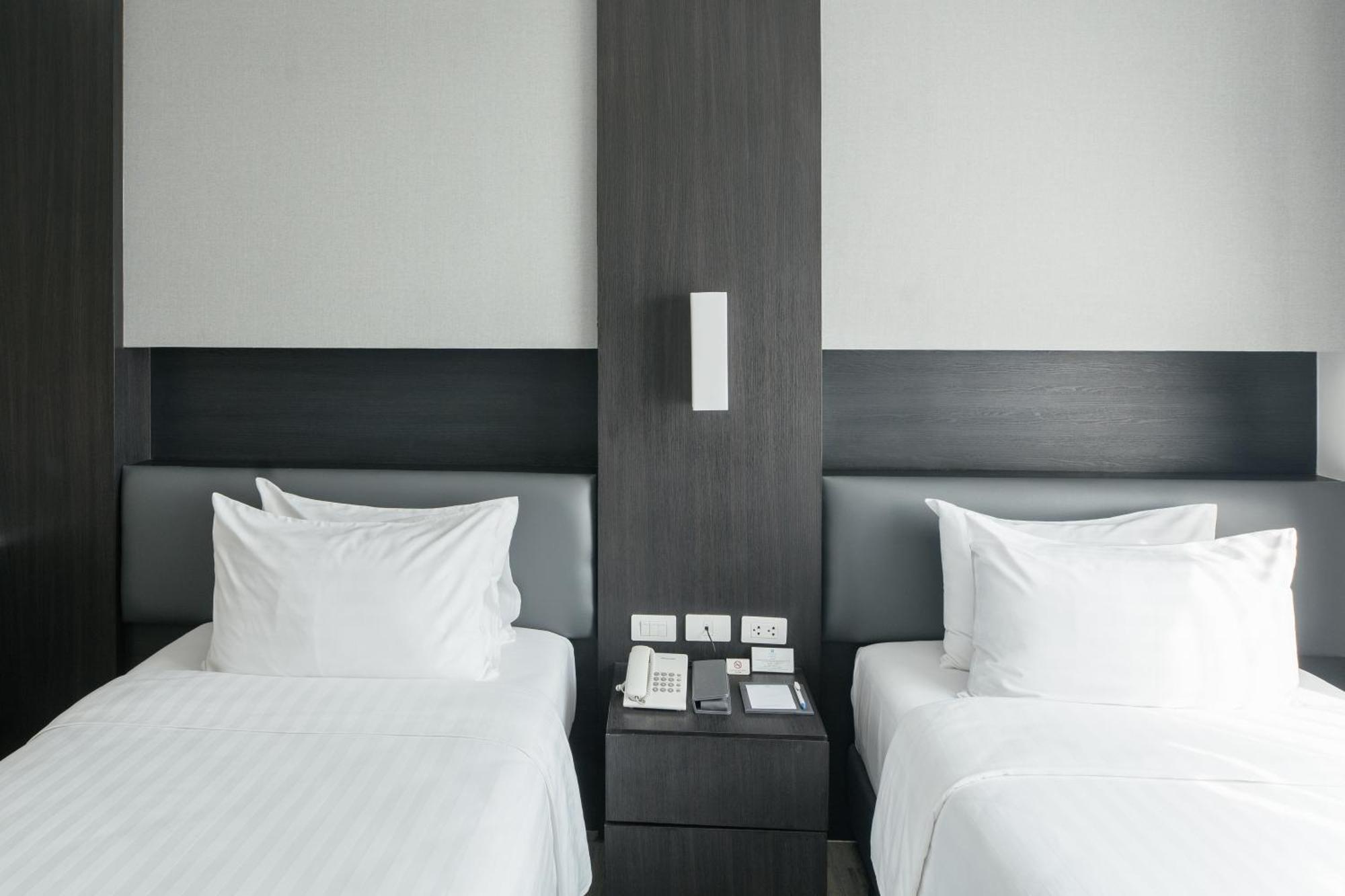 Surestay Hotel By Best Western Vientiane Exterior photo