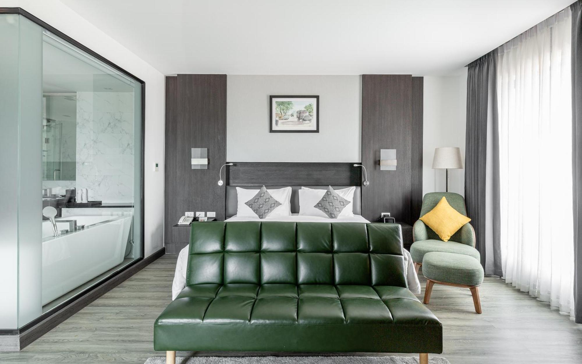 Surestay Hotel By Best Western Vientiane Exterior photo